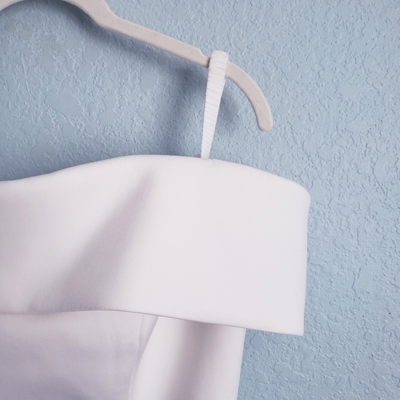 Eliza J White Off Shoulder Scuba Cropped Top - Picture 2 of 6